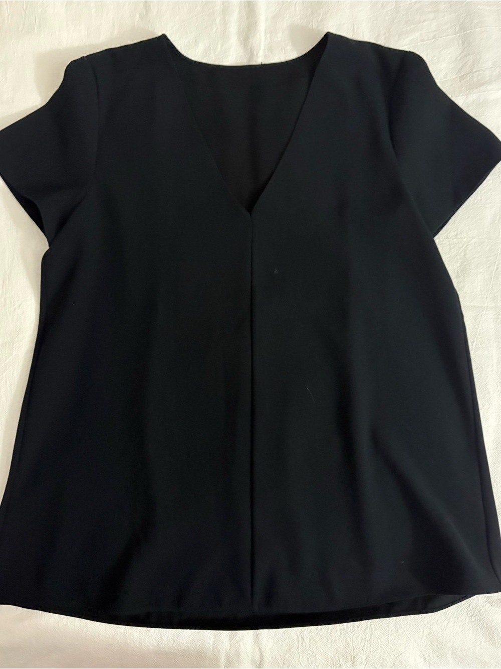 Theory Black Short Sleeve V-Neck Blouse Size S